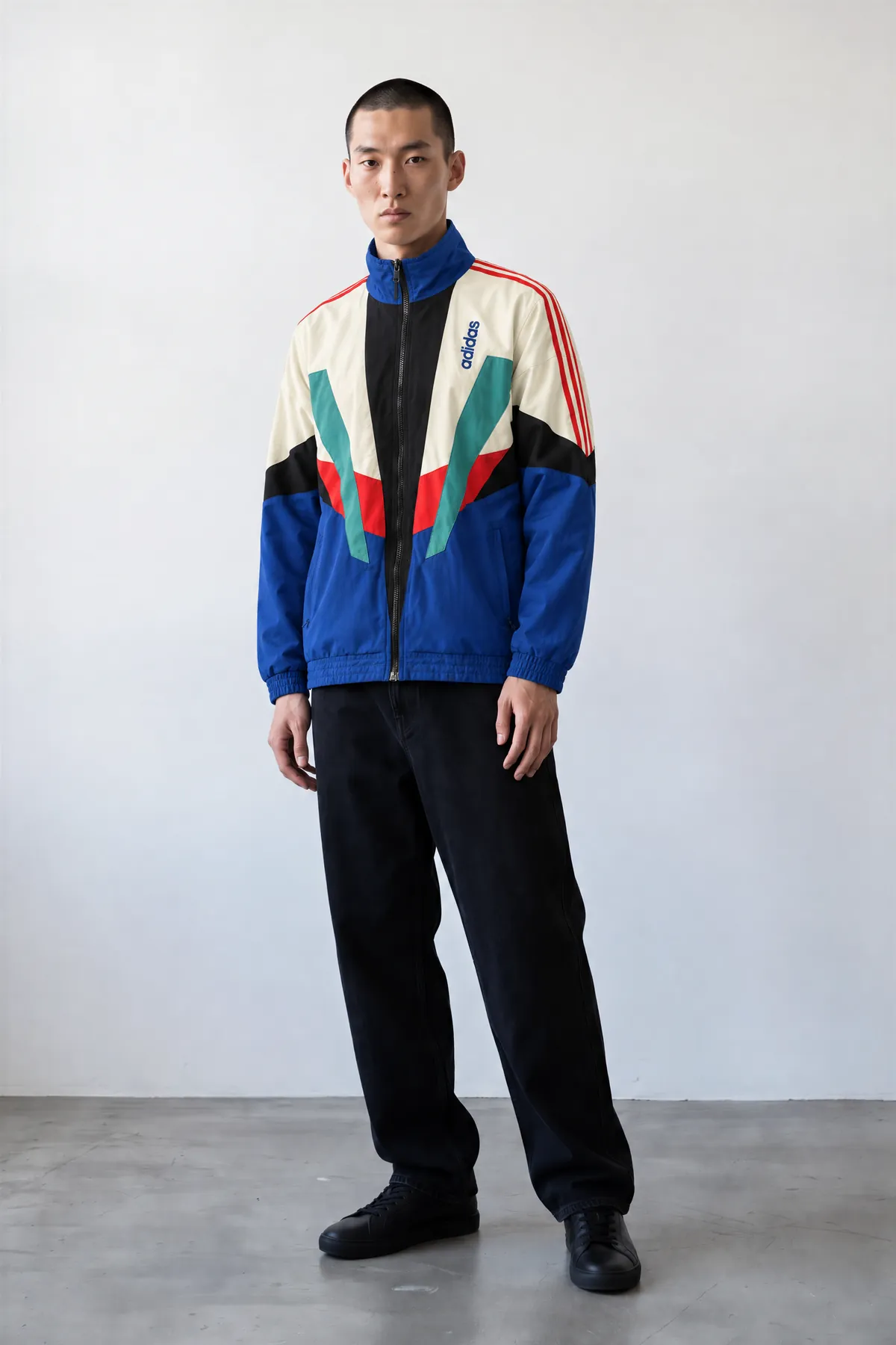 Front view from Agent: the white panels of the jacket came back cream
